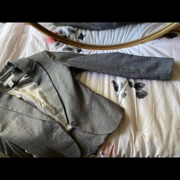 H&M Jackets & Blazers - GREY PLAID BLAZER NWOT